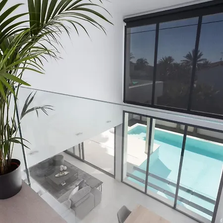 Calima - 5 Bedrooms With Private Pool - 100m From The Beach Villa Marbella